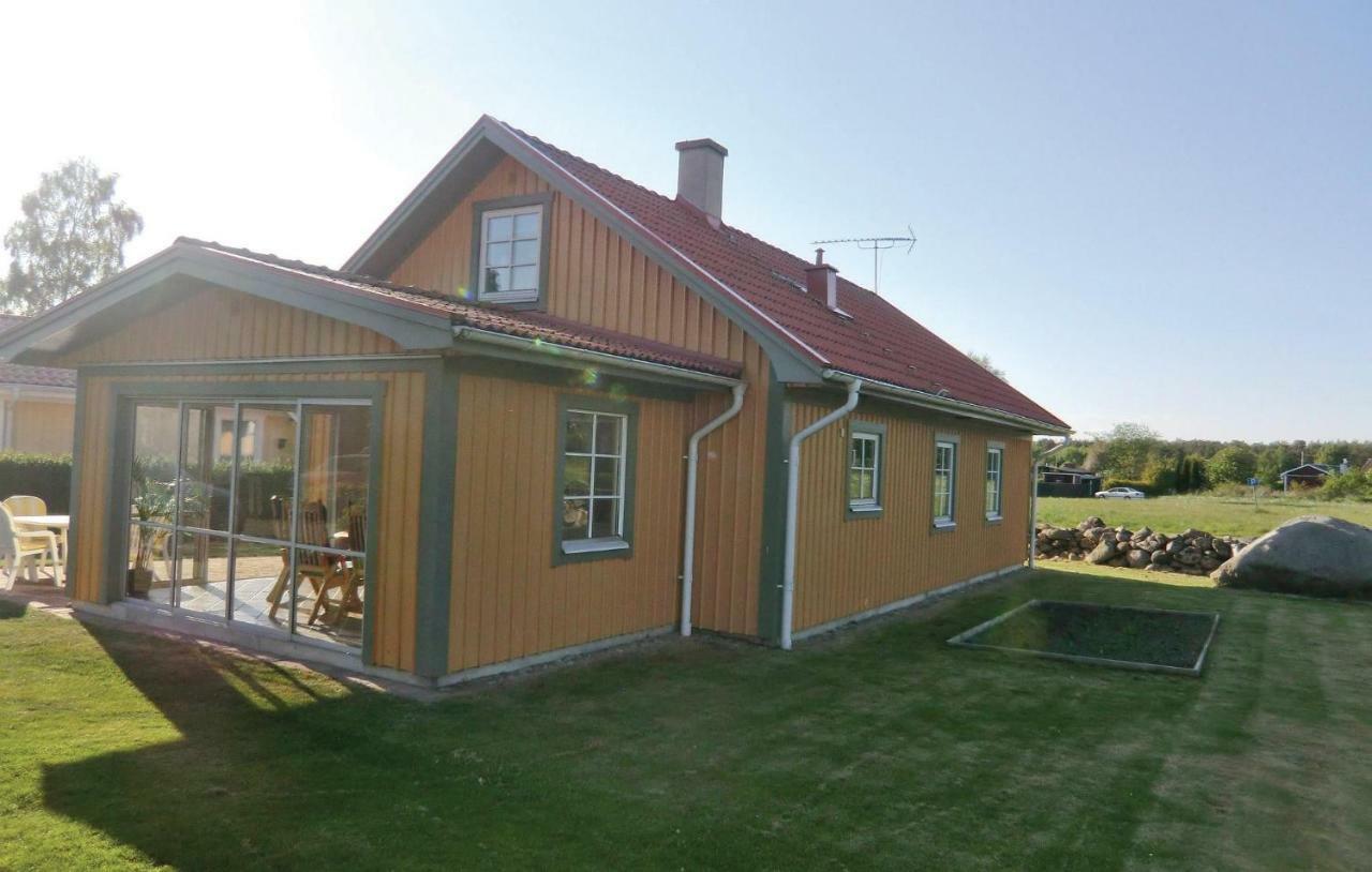 Awesome Home In Soelvesborg With Kitchen Falkvik Exterior photo